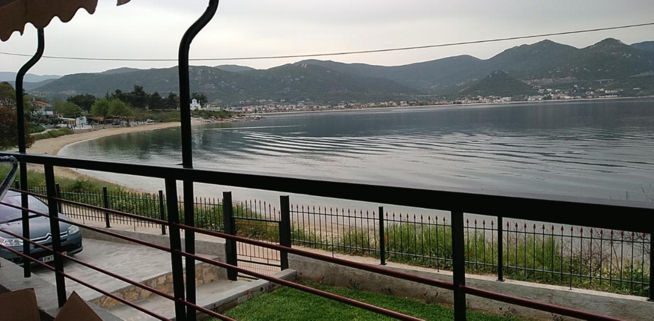 Villa Alexandra Nea Iraklitsa المظهر الخارجي الصورة